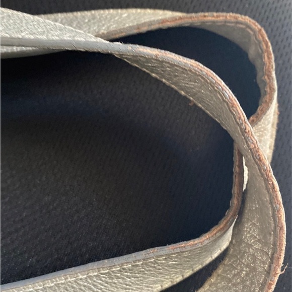 MARC JACOBS SILVER TOTE - Picture 7 of 7